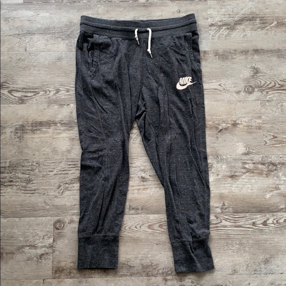 Loose cropped Nike Joggers
